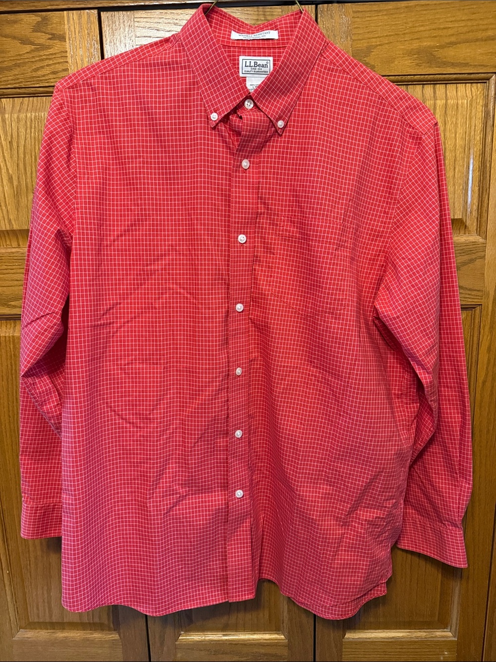 L.L. Bean Men's Red Micro-Check Button-Down Shirt- Large Regular. Like New